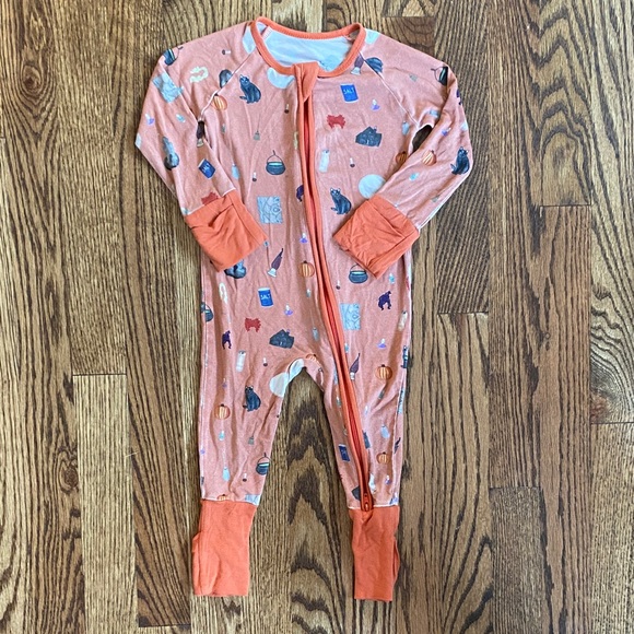 Little Crowns and Capes Other - Orange with Hocus Pocus print Little Crowns and Capes print bamboo pj, 12-18 M